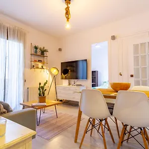 https://cosy-apartment-10min-walk-to-the-beach-train.top-hotels-tarragona.com